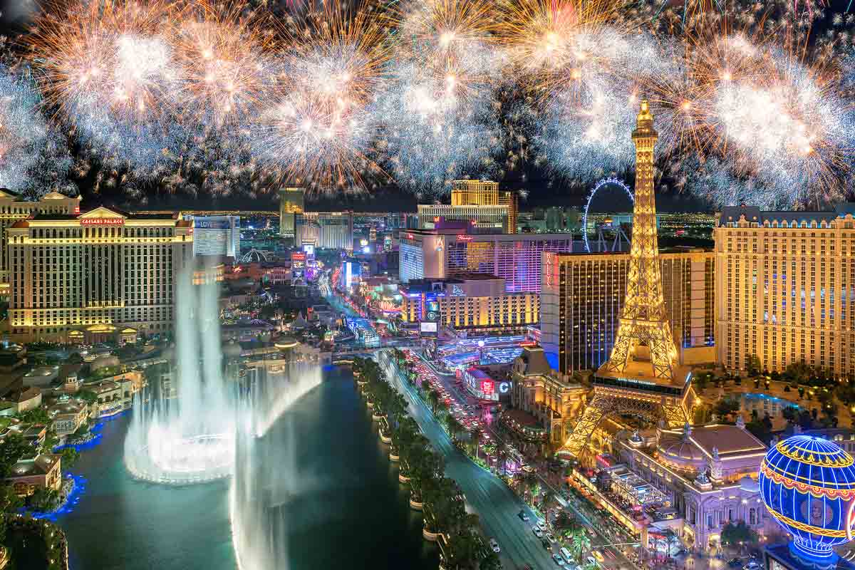 4th-of-july-in-vegas-timeshare-woes-for-travelers-visiting-on-vacation-city-of-lights-on-the-strip-voc